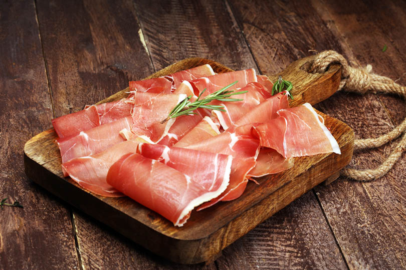 Can Cats Eat Prosciutto? Vet-Approved Health & Safety Guide