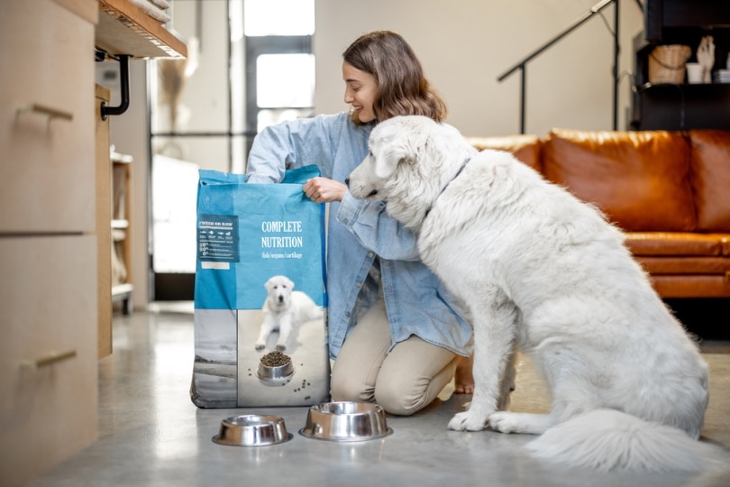 What Is Animal Digest in Dog Food? Is It Good for My Dog? Facts & FAQ