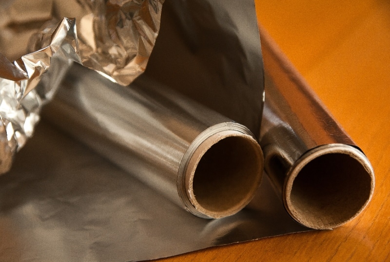 Why Do Cats Hate Aluminum Foil? Vet-Verified Facts & Info