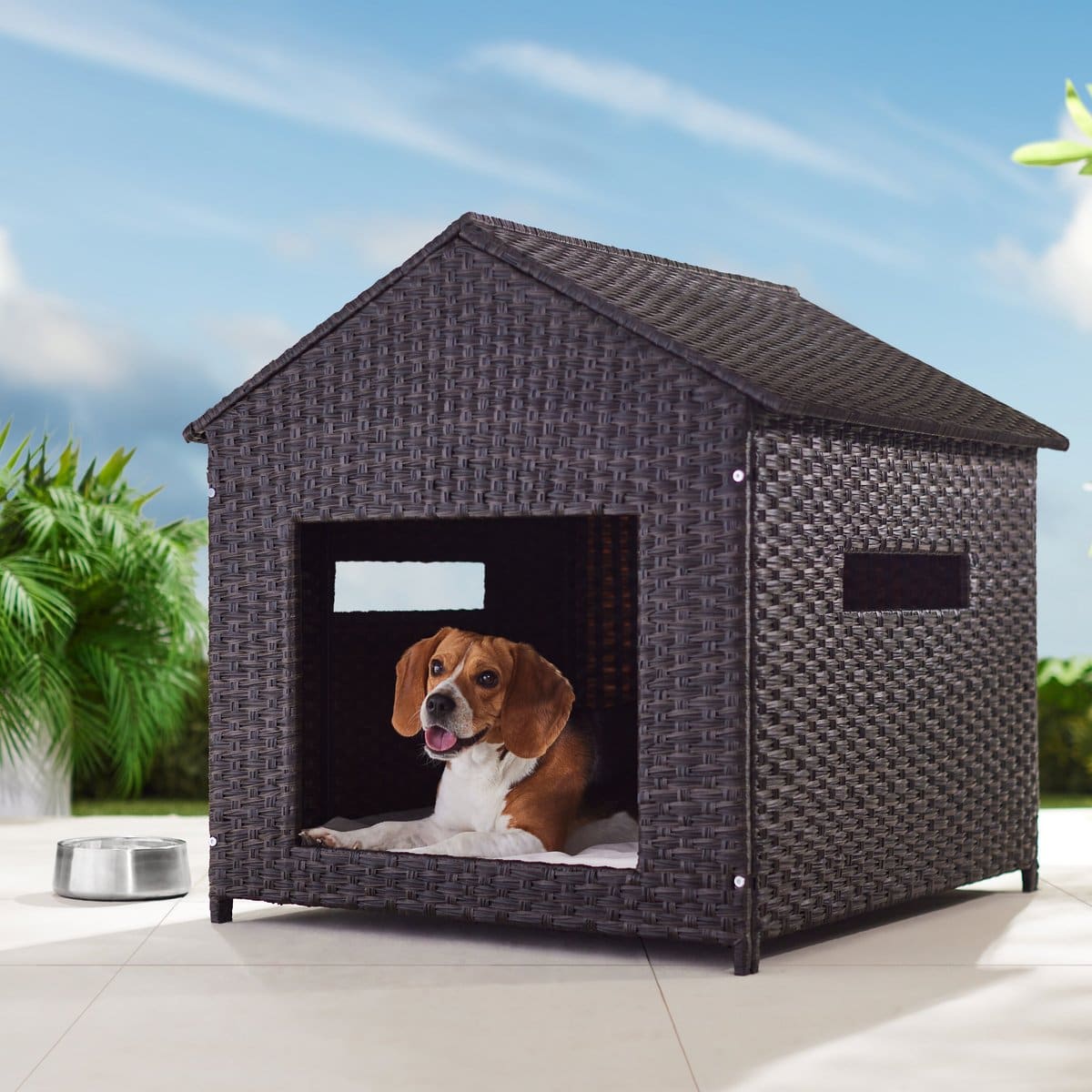 Frisco Outdoor Wicker Dog House &amp; Bed
