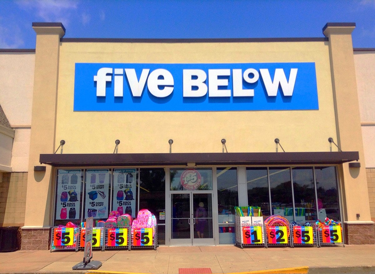 Does Five Below Allow Dogs in 2026? Updated Pet Policy & FAQ