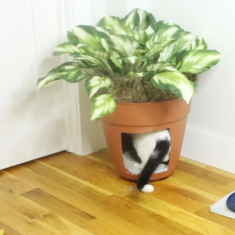 Flowerpot DIY Litter Box Enclosure