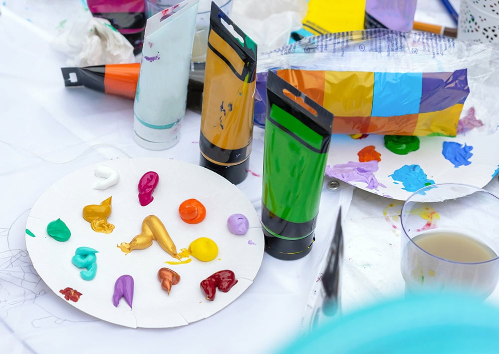 Is Acrylic Paint Safe for Dog Paws? Safety Tips & Alternatives
