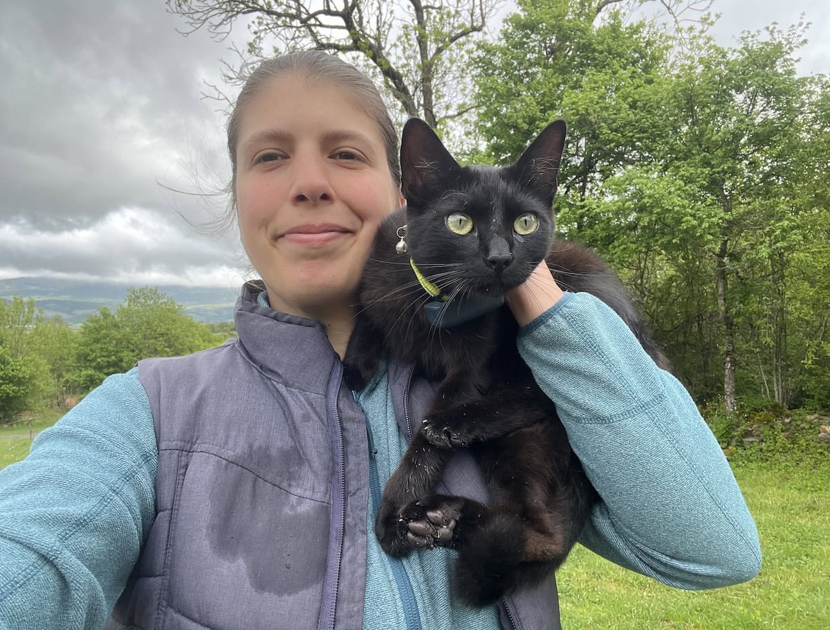 Introducing the Heppsters: Dr. Maja & Her Kitten, Miki